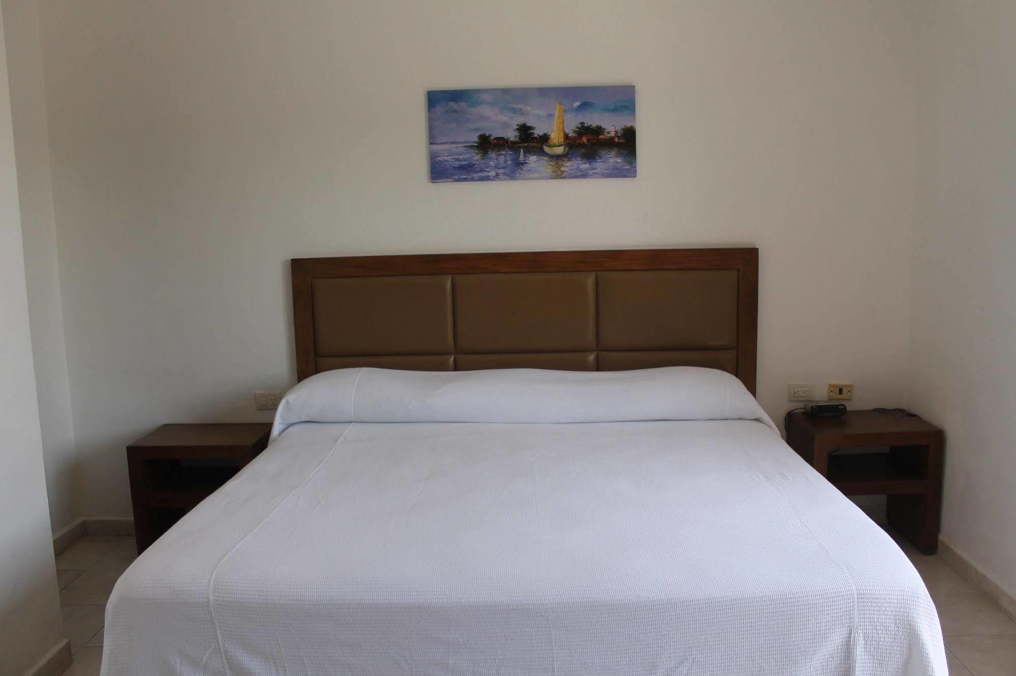 Chac Chi Hotel & Suites Isla Mujeres Exterior photo